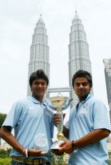 Ajitesh Argal and Virat Kohli of India pose with the Under-19 World Cup © Cricinfo Ltd