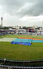 Rain plays spoilsport... again © AFP